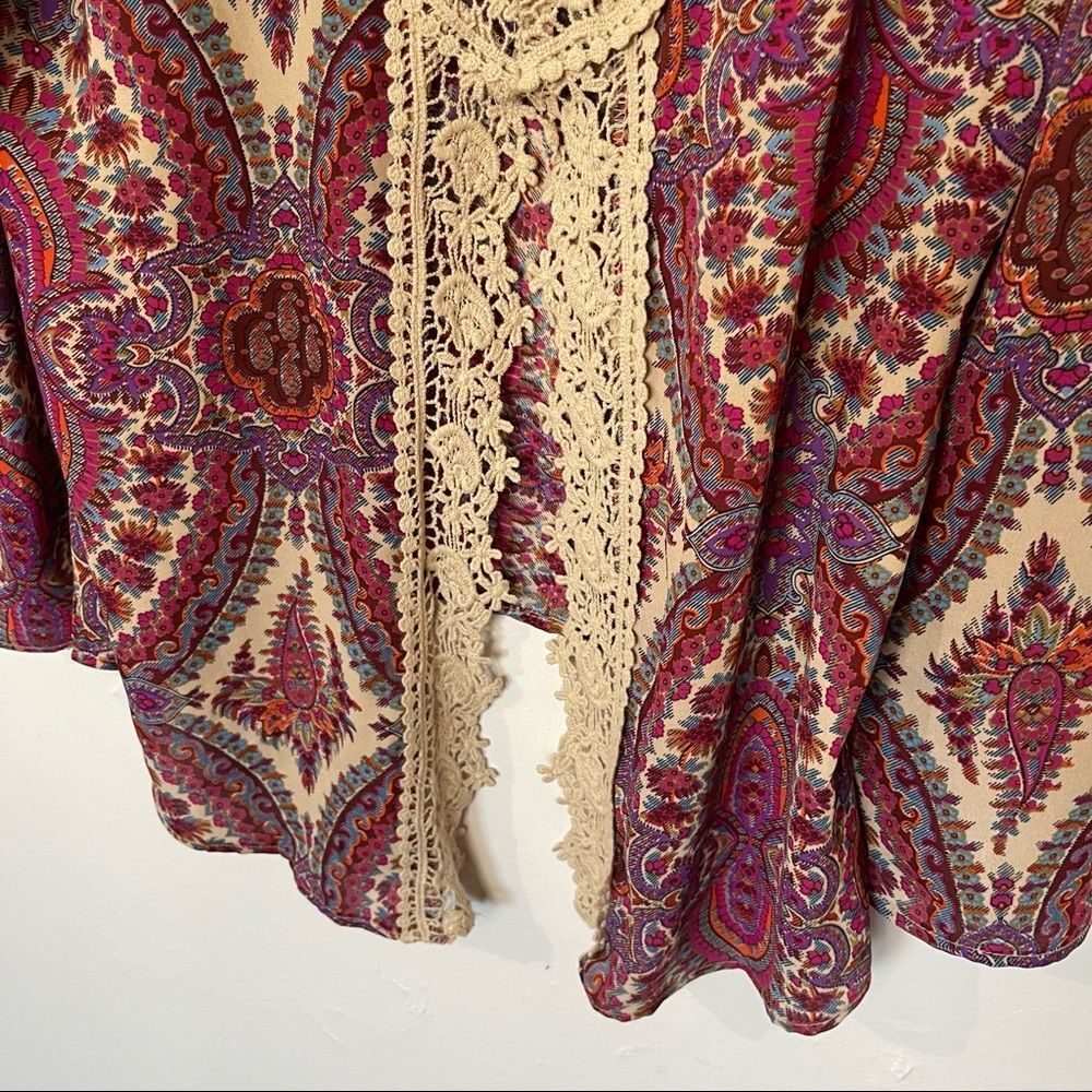 Henna S Bohemian Paisley Western Beach Long Sleeve with Lace Detail - Picture 4 of 6